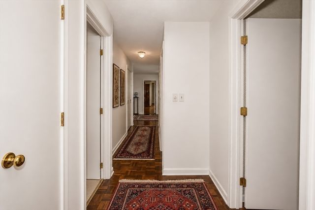 26 Brooks Road, Longmeadow, MA 01106
