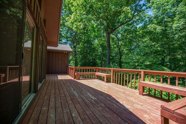 26 Brooks Road, Longmeadow, MA 01106