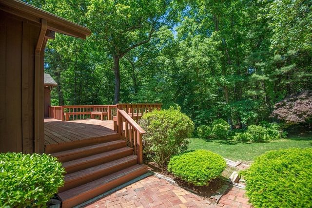 26 Brooks Road, Longmeadow, MA 01106