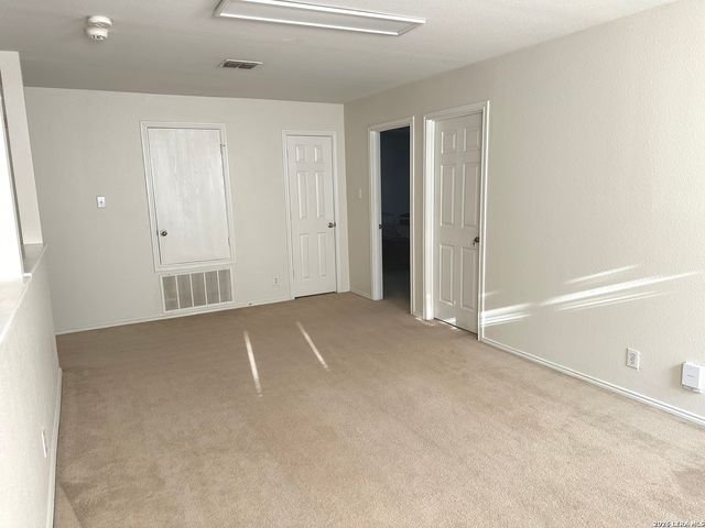 5931 Valparaiso Way, San Antonio, TX 78249