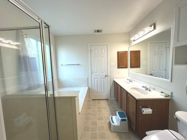 5931 Valparaiso Way, San Antonio, TX 78249