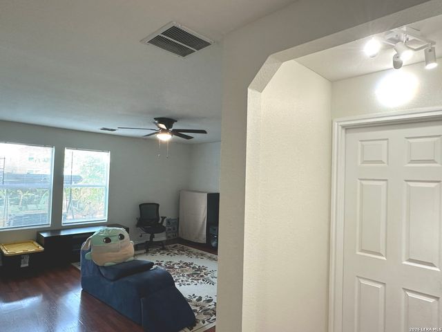 5931 Valparaiso Way, San Antonio, TX 78249