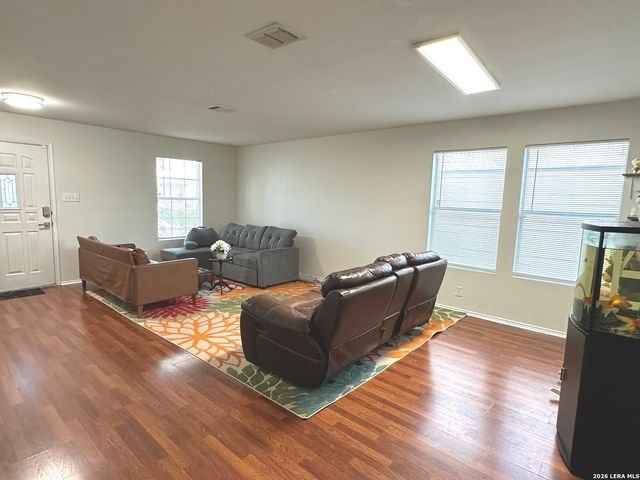 5931 Valparaiso Way, San Antonio, TX 78249
