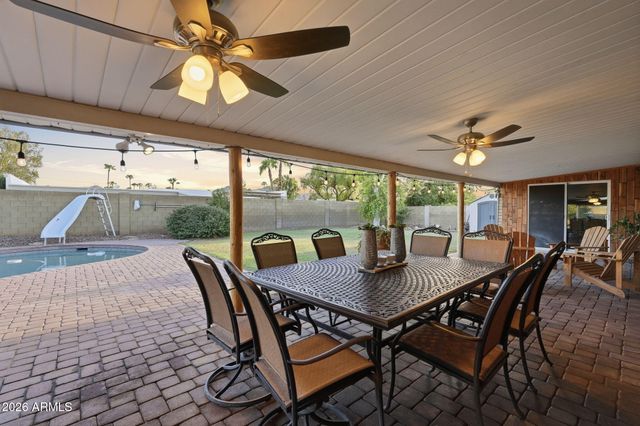 19 E CANTERBURY Court, Phoenix, AZ 85022