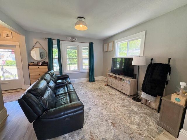 2423 Carmel AVENUE, Racine, WI 53405