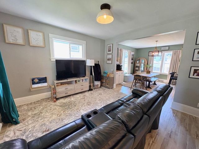 2423 Carmel AVENUE, Racine, WI 53405