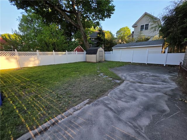 28 Carver Street, Pawtucket, RI 02860