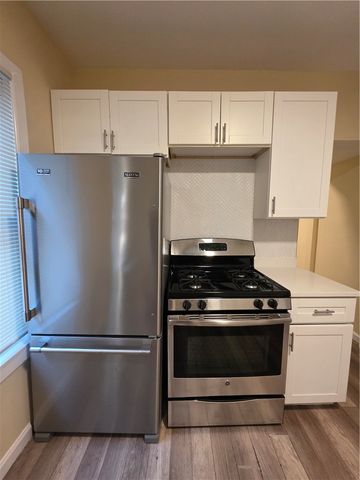 28 Carver Street, Pawtucket, RI 02860