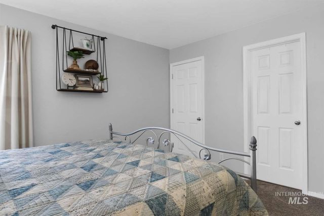 1547 Saddler St, Twin Falls, ID 83301