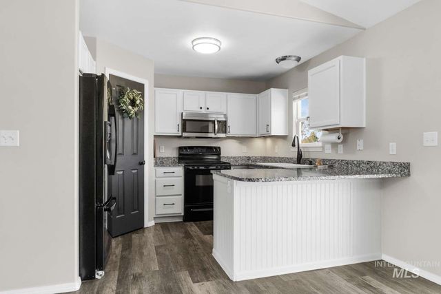 1547 Saddler St, Twin Falls, ID 83301