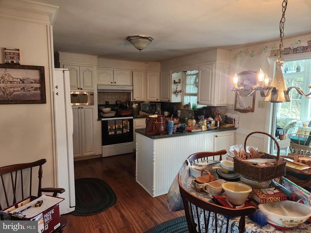 179 EASTBROOK RD, Smoketown, PA 17576