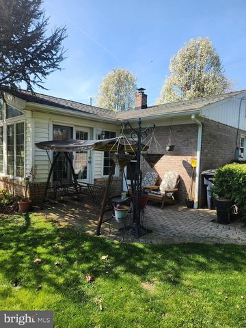 179 EASTBROOK RD, Smoketown, PA 17576