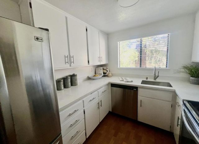 1001 E Evelyn Terrace 132, Sunnyvale, CA 94086