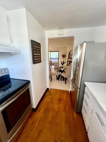 1001 E Evelyn Terrace 132, Sunnyvale, CA 94086