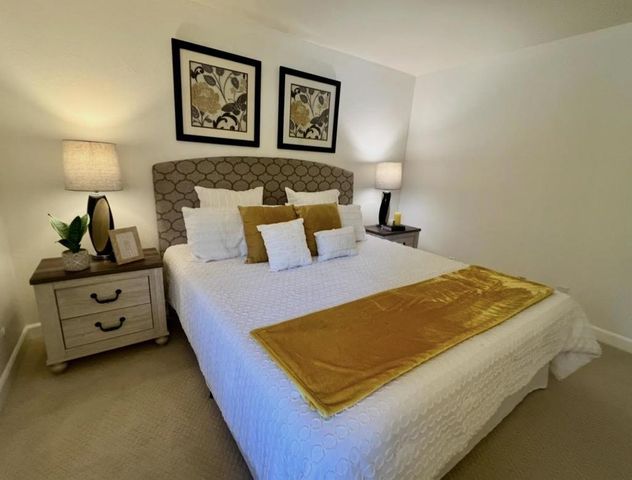 1001 E Evelyn Terrace 132, Sunnyvale, CA 94086