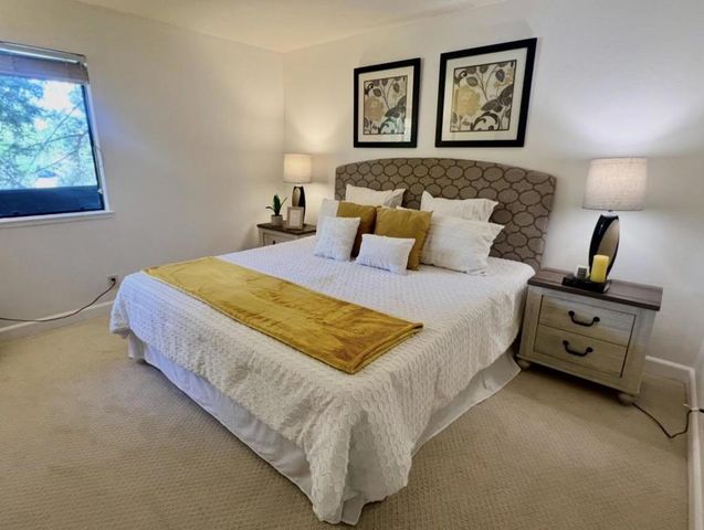 1001 E Evelyn Terrace 132, Sunnyvale, CA 94086