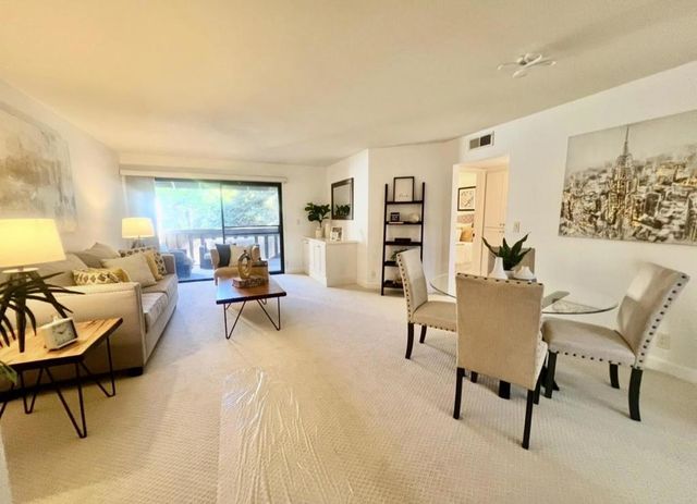 1001 E Evelyn Terrace 132, Sunnyvale, CA 94086
