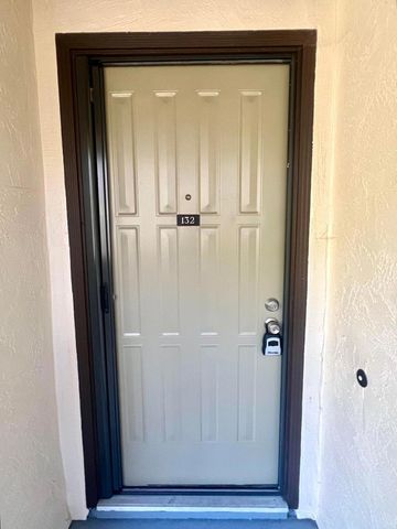 1001 E Evelyn Terrace 132, Sunnyvale, CA 94086