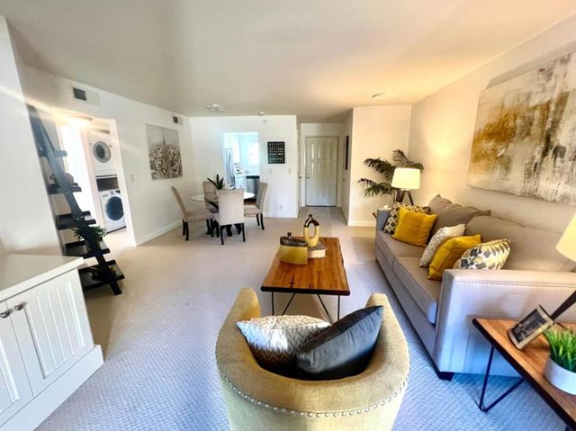 1001 E Evelyn Terrace 132, Sunnyvale, CA 94086