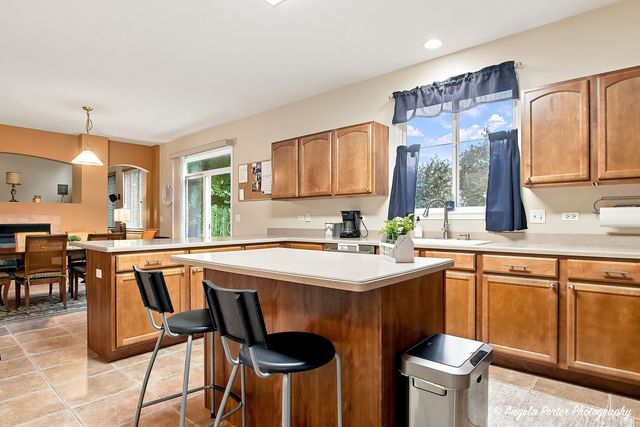 751 Needlegrass Parkway, Antioch, IL 60002