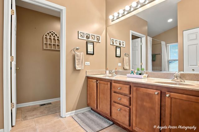 751 Needlegrass Parkway, Antioch, IL 60002
