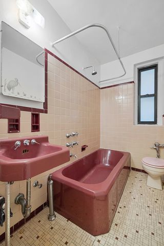 860 Grand Concourse Apt 2N, New York City, NY 10451