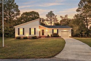 2122 Birchcreft Drive, Fayetteville, NC 28304