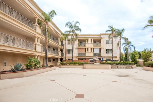 208 N Lincoln 308, Monterey Park, CA 91755