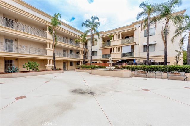 208 N Lincoln 308, Monterey Park, CA 91755