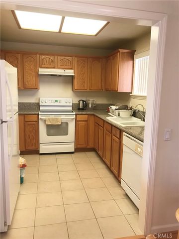 208 N Lincoln 308, Monterey Park, CA 91755