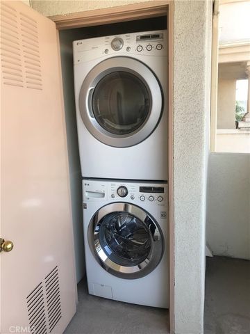 208 N Lincoln 308, Monterey Park, CA 91755