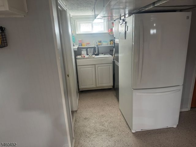 692 Hanson Ave, Perth Amboy City, NJ 08861