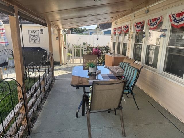 692 Hanson Ave, Perth Amboy City, NJ 08861