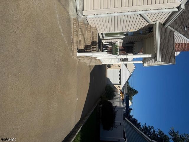 692 Hanson Ave, Perth Amboy City, NJ 08861