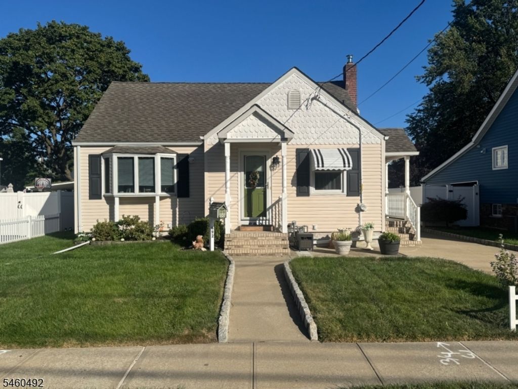 692 Hanson Ave, Perth Amboy City, NJ 08861