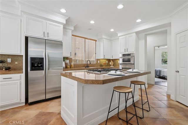 1041 Stanislaus Dr., Corona, CA 92881