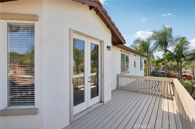 1041 Stanislaus Dr., Corona, CA 92881