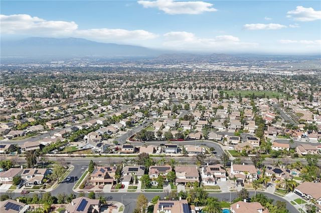 1041 Stanislaus Dr., Corona, CA 92881