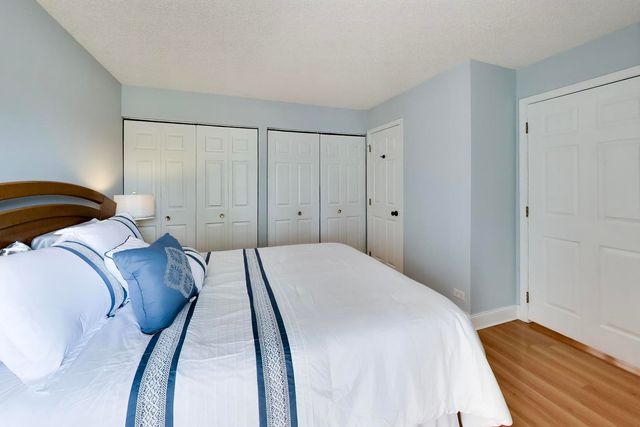 1225 Ranchview Court 0, Buffalo Grove, IL 60089