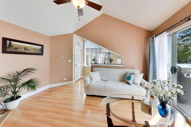1225 Ranchview Court 0, Buffalo Grove, IL 60089