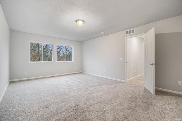 2217 Miami Trail, Huntington, IN 46750