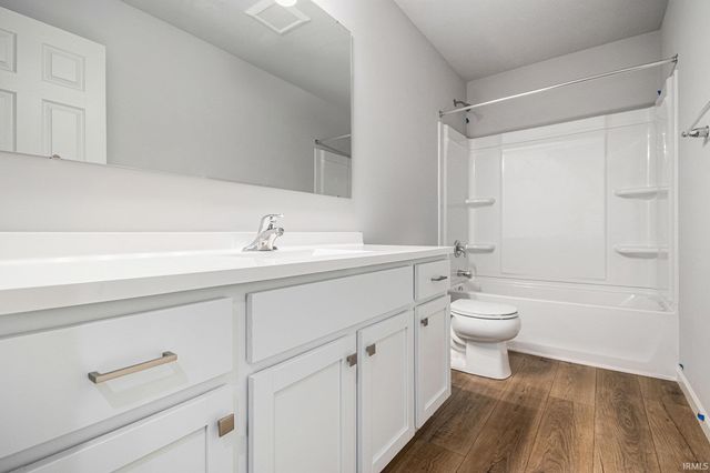 2217 Miami Trail, Huntington, IN 46750