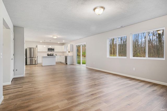 2217 Miami Trail, Huntington, IN 46750