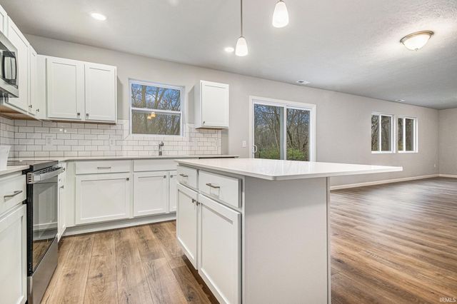 2217 Miami Trail, Huntington, IN 46750