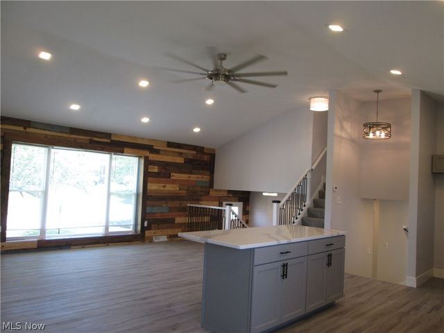 2887 Nancy Circle, Brunswick, OH 44212