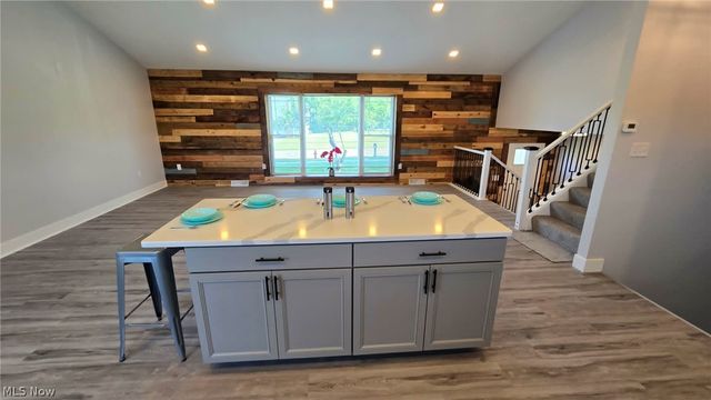 2887 Nancy Circle, Brunswick, OH 44212