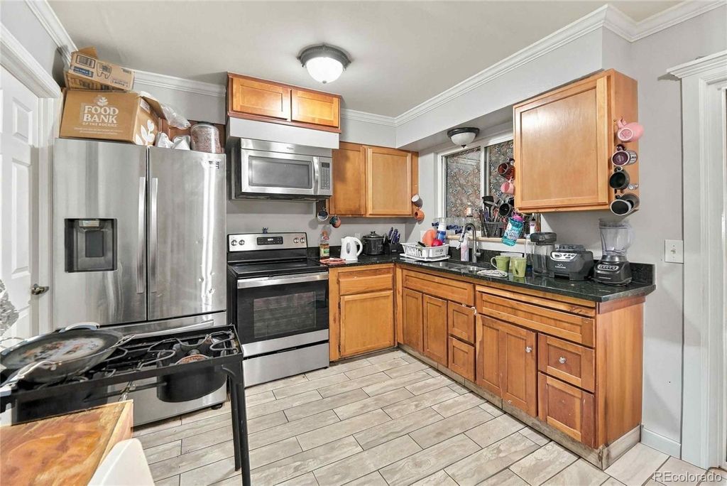 540 Uvalda Street, Aurora, CO 80011