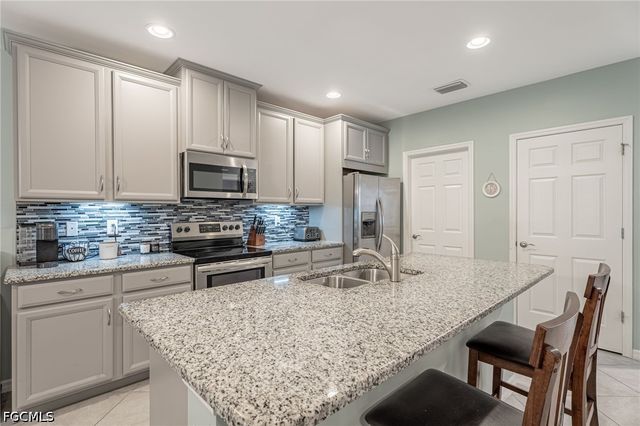 4334 Dutchess Park RD, Fort Myers, FL 33916