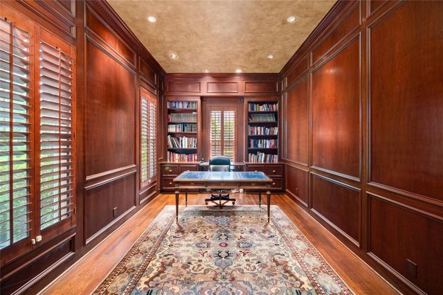 5495 Sugar Hill Drive, Houston, TX 77056