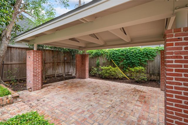 5495 Sugar Hill Drive, Houston, TX 77056